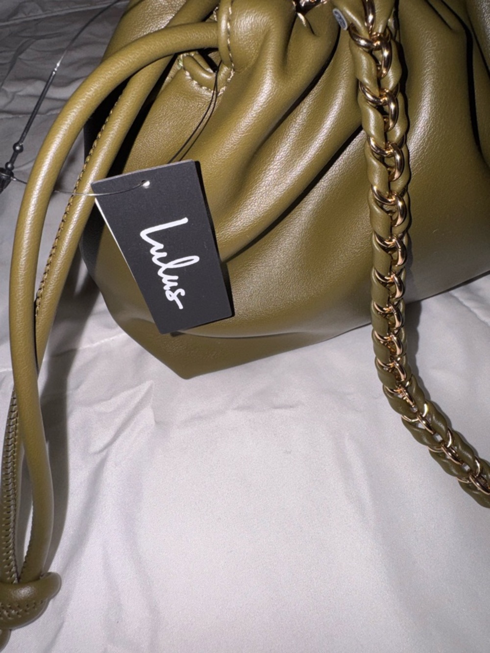 Lulu’s Olive Drawstring Pouch Shoulder Bag with Chain Strap - Picture 3 of 8
